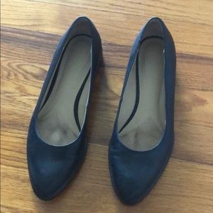 Naturalizer black flat